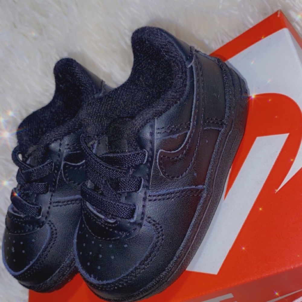 Nike black forces